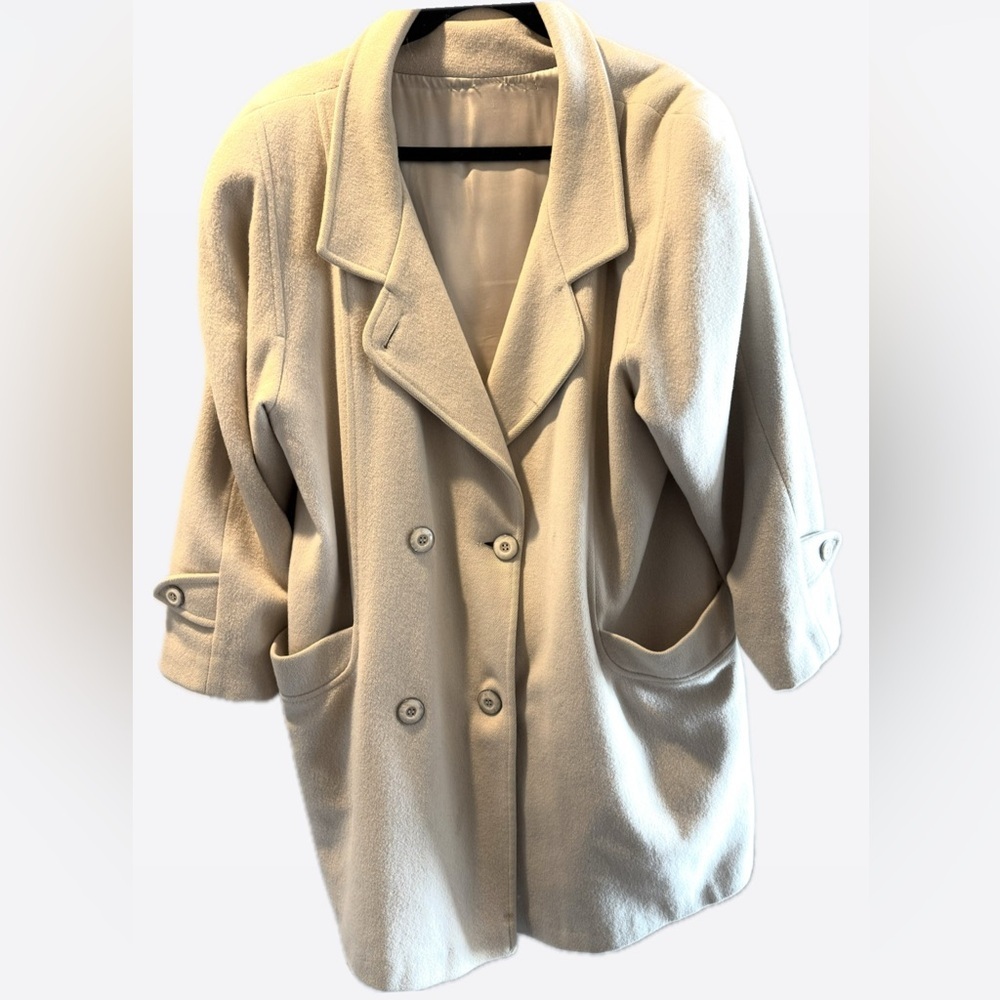 CG - Elegant Cream Women's Coat
